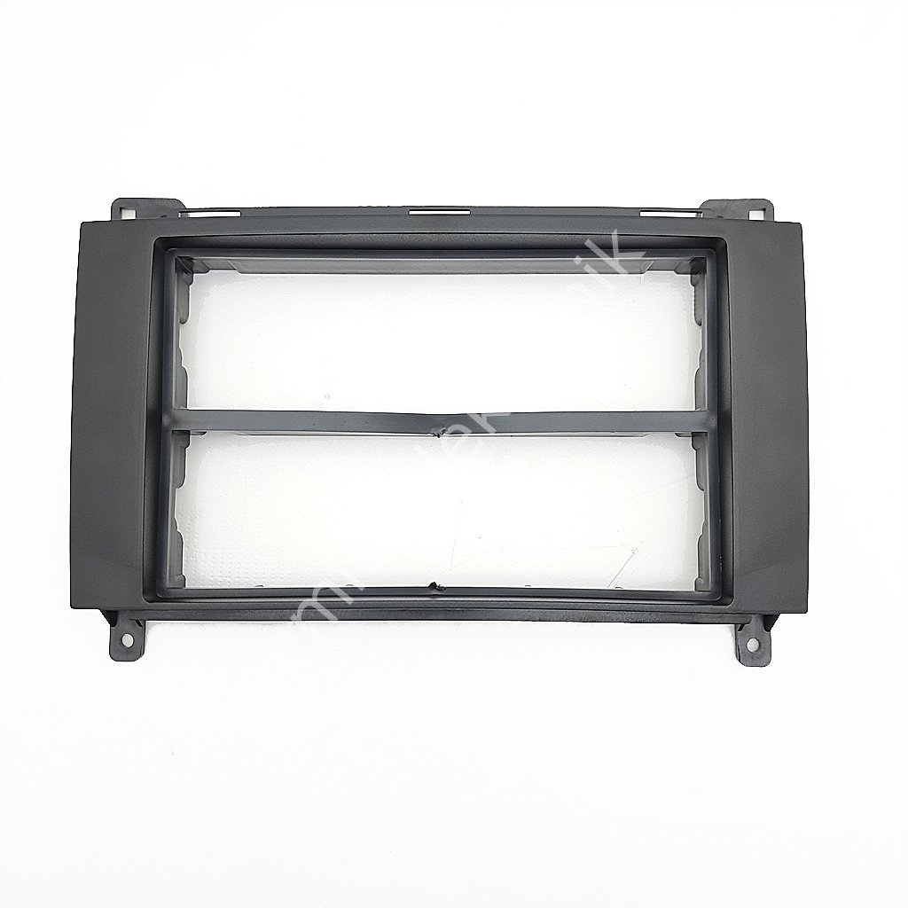 Oto Teyp Çerçeve Mercedes Sprinter 7 inç Dabıl ve Teyp Çerçevesi