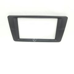 Oto Teyp Çerçeve SKODA Octavia  Yeti  7 inç Dabıl  Çerçeve